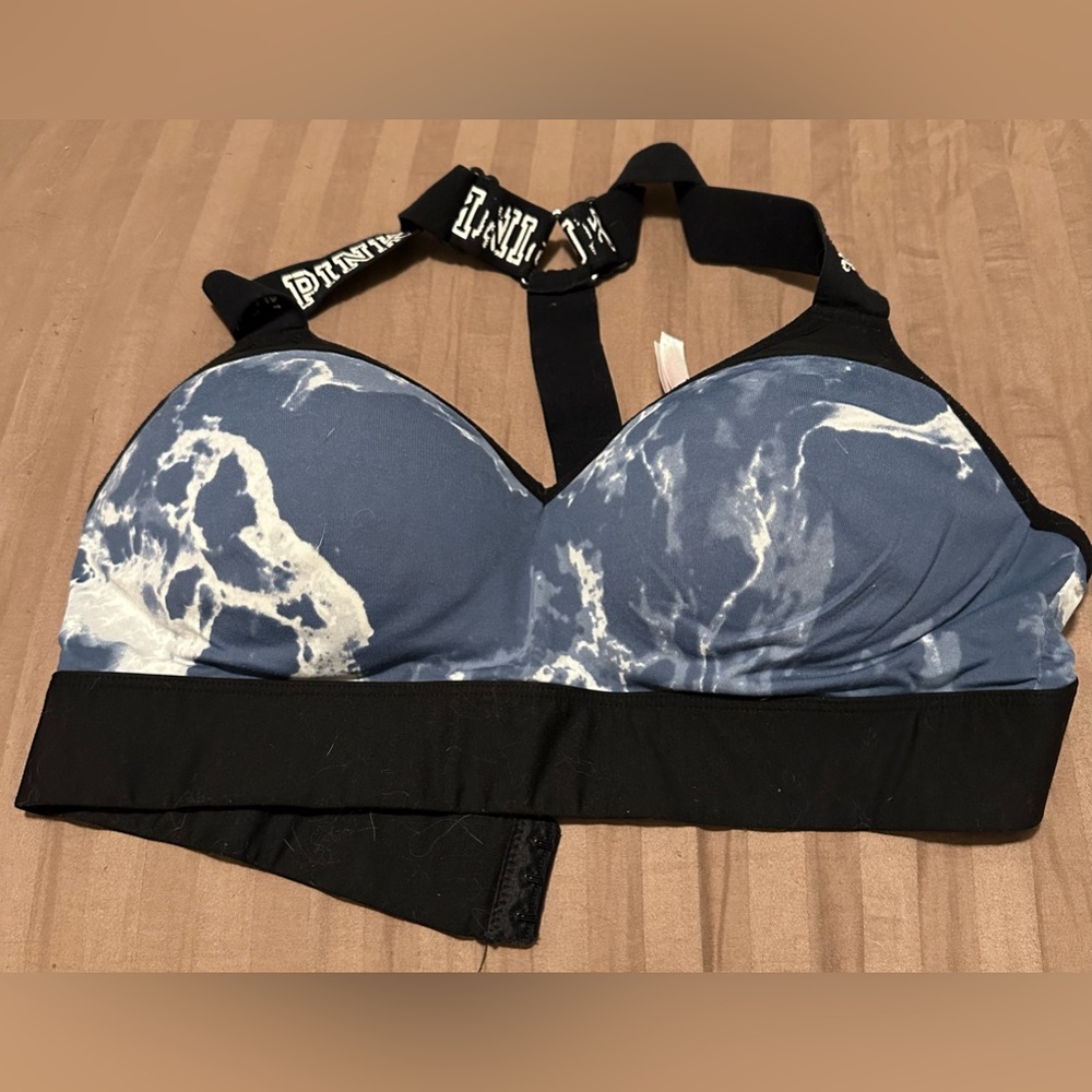 Victoria's Secret PINK Ultimate Push-up Sport Sports bra size M.